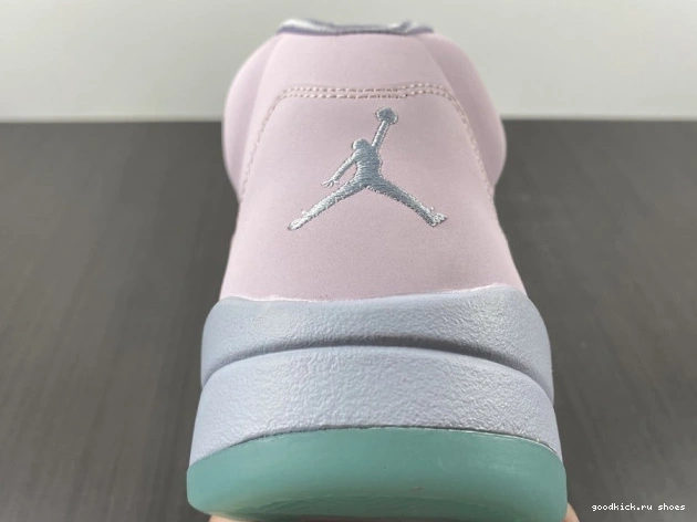 5 DV0562-600 Easter Jordan Air 0815